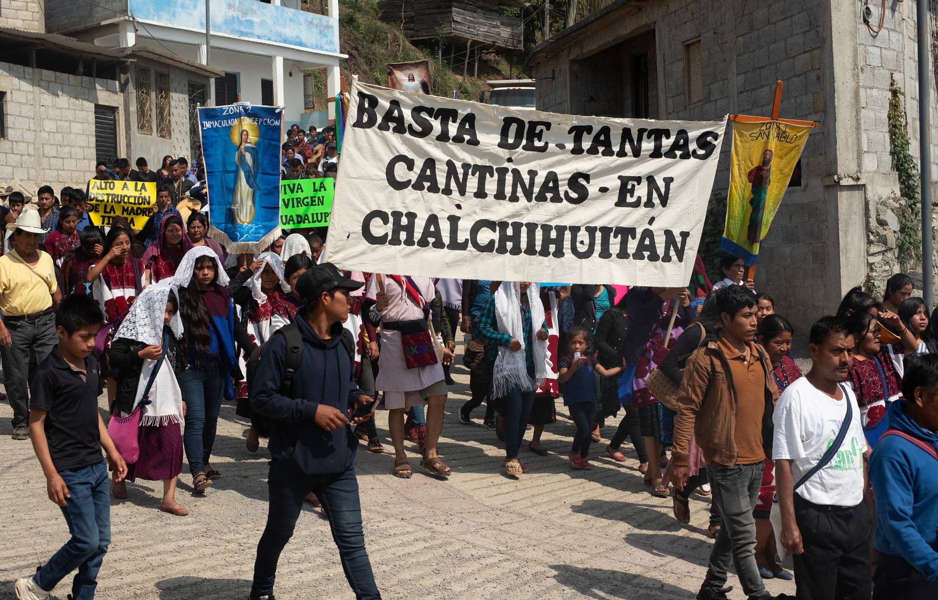 Imagen de archivo de pobladores que se manifiestan para exigir un alto a la inseguridad en el municipio de Chalchihuitán, estado de Chiapas (México). EFE/Carlos López