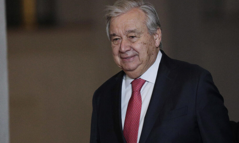 El secretario general de Naciones Unidas, António Guterres, en una imagen de archivo el pasado 2 de mayo de 2024 en Santiago de Chile. EFE/ Elvis González