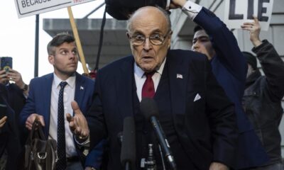 Fotografía de archivo en donde se ve a Rudy Giuliani exalcalde de Nueva York y exabogado del expresidente de Estados Unidos Donald Trump. EFE/Jim Lo Scalzo