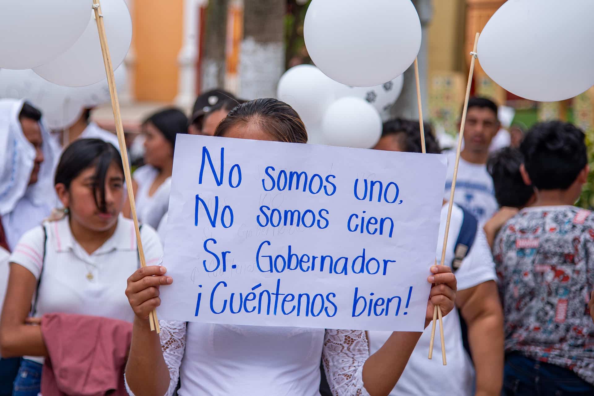 Pobladores desplazados de la comunidad de Tila se manifiestan para exigir paz en su municipio este miércoles, en la ciudad de Yajalón, estado de Chiapas (México). EFE/Carlos López