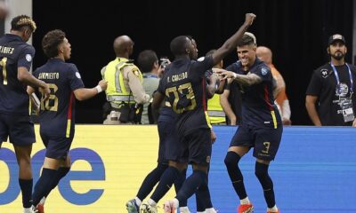 Miembros del equipo de Ecuador celebran un gol durante el partido de la Copa América 2024. EFE/EPA/CAROLINE BREHMAN