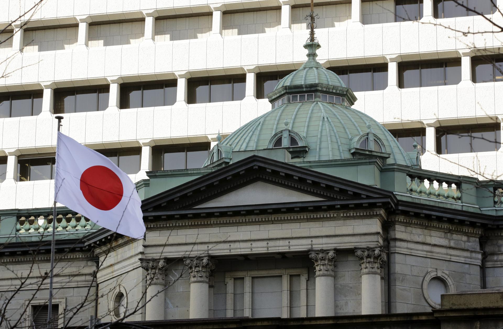 Sede del Banco de Japón (BoJ), en Tokio, en una foto de archivo. EPA/KIMIMASA MAYAMA
