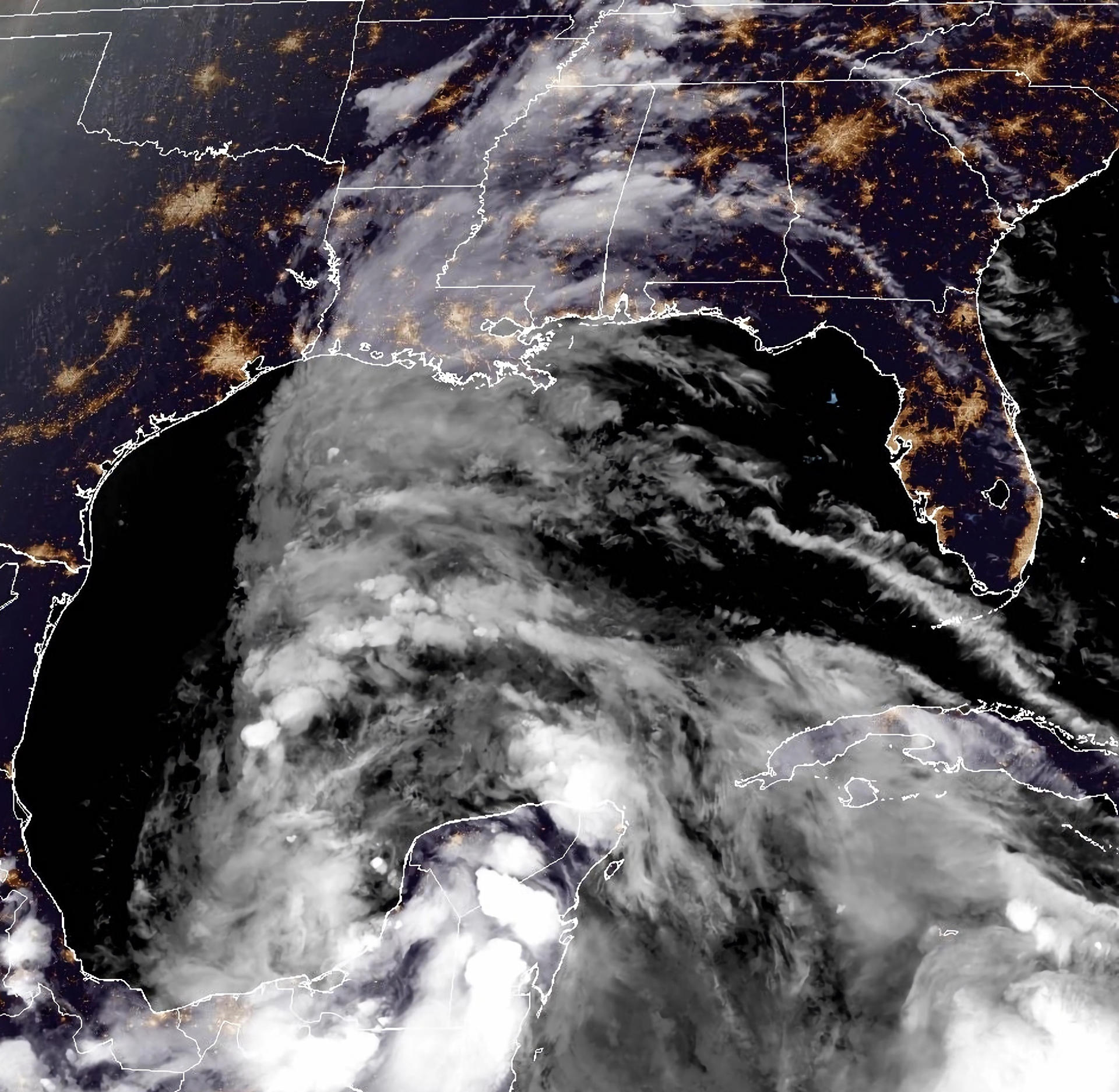 Alberto, la primera tormenta tropical atlántica de 2024, se mueve sobre  noreste de México – La Conexión USA