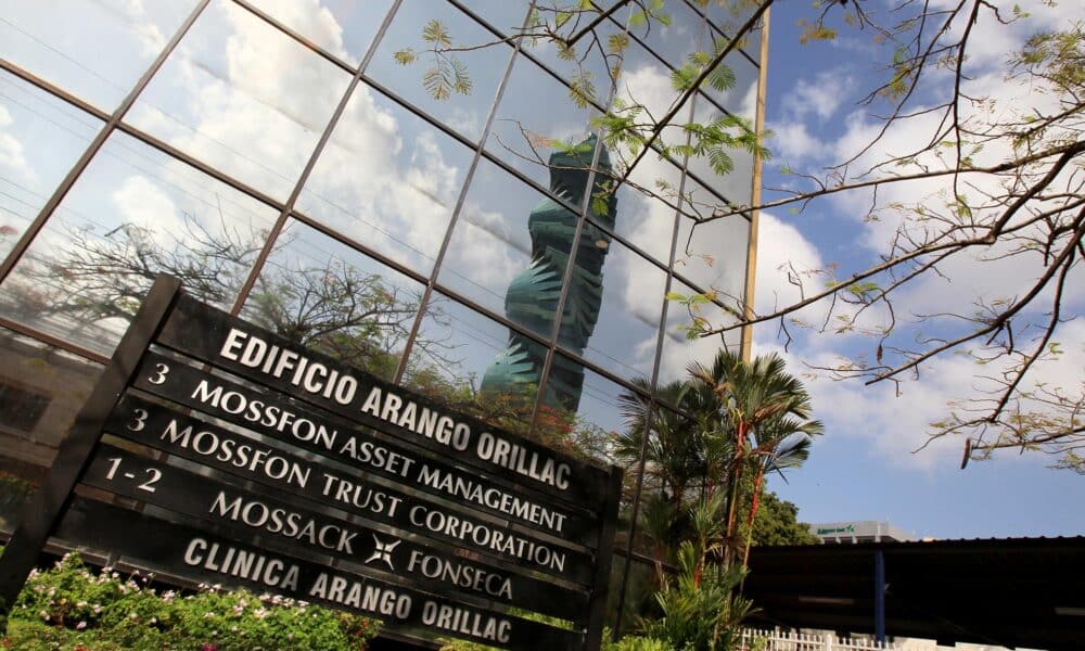 Fotografía de archivo de la sede del extinto bufete panameño Mossack Fonseca. EFE/Alejandro Bolívar