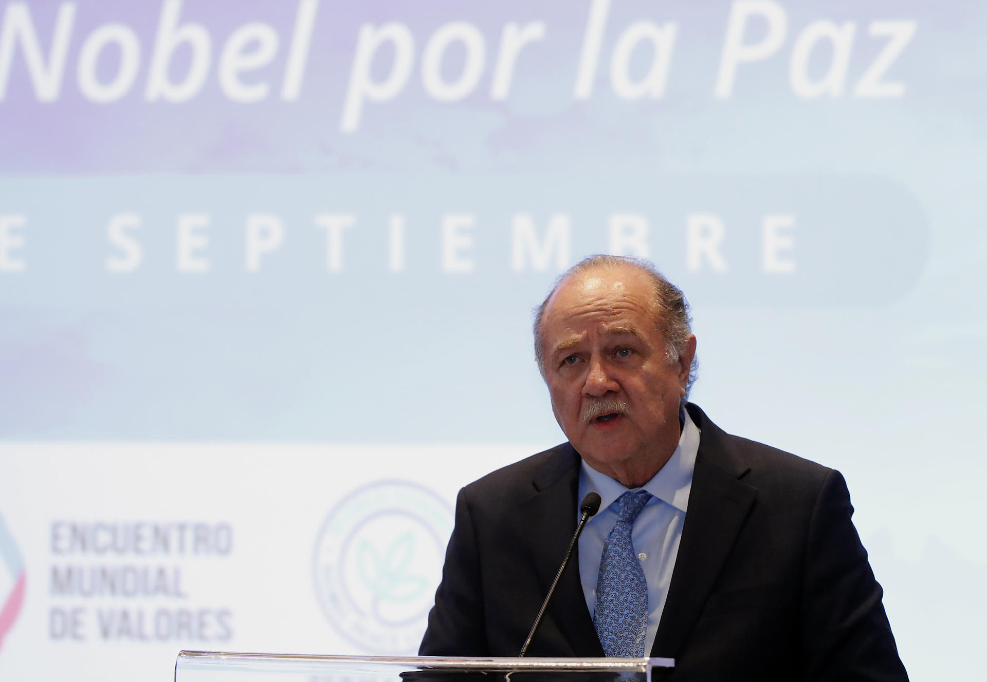 El secretario general del Gobierno del estado de Nuevo León, Javier Navarro, participa durante una conferencia de prensa este martes, en Ciudad de México (México). EFE/Mario Guzmán
