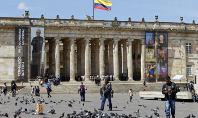 Fotografía de archivo de la fachada del Congreso en Bogotá (Colombia). EFE/Mauricio Dueñas Castañeda