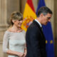 Fotografía de archivo (19/06/2024), del presidente del Gobierno, Pedro Sánchez (d), junto a su mujer Begoña Gómez (i). EFE/Borja Sánchez-Trillo