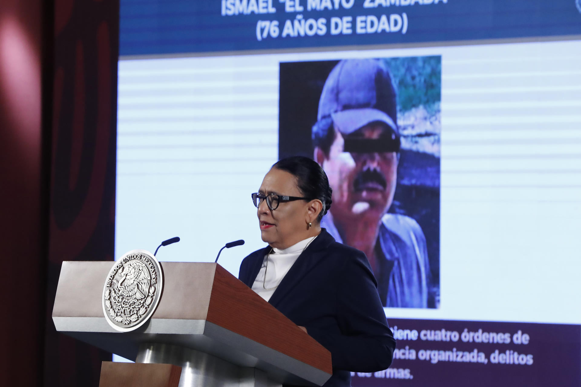 La secretaria de Seguridad y Protección Ciudadana (SSPC), Rosa Icela Rodríguez, habla durante la rueda de prensa matutina del presidente de México, Andrés Manuel López Obrador, en Palacio Nacional, este viernes, en Ciudad de México (México). EFE/ Mario Guzmán