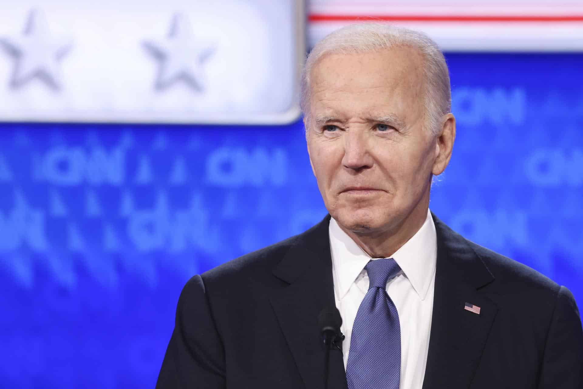 El presidente estadounidense, Joe Biden, participa en el primer debate sobre las elecciones presidenciales de 2024 en los estudios de CNN Atlanta, en Atlanta, Georgia (EE.UU.), el 27 de junio de 2024. EFE/EPA/Michael Reynolds