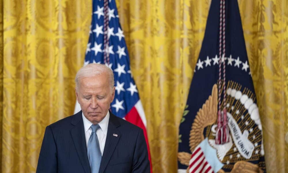 El presidente estadounidense, Joe Biden, durante una ceremonia de Medalla de Honor en el Salón Este de la Casa Blanca en Washington, DC, Estados Unidos. EFE/Shawn Thew