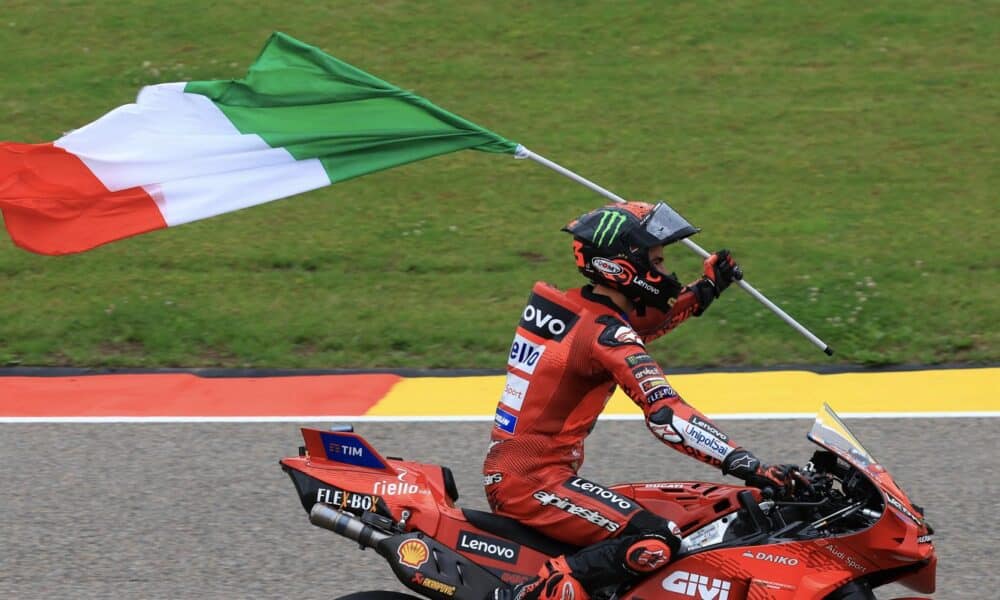 El piloto italiano Pecco Bagnaia (Ducati Lenovo), durante el Gran Premio de Alemania de MotoGP. EFE/EPA/MARTIN DIVISEK