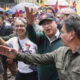 Fotografía de archivo que muestra al presidente colombiano, Gustavo Petro (c), acompañado de la senadora María José Pizarro (c-i), mientras saluda durante una marcha con motivo Día Internacional de los Trabajadores el 01 de mayo de 2024 en Bogotá (Colombia). EFE/ Carlos Ortega