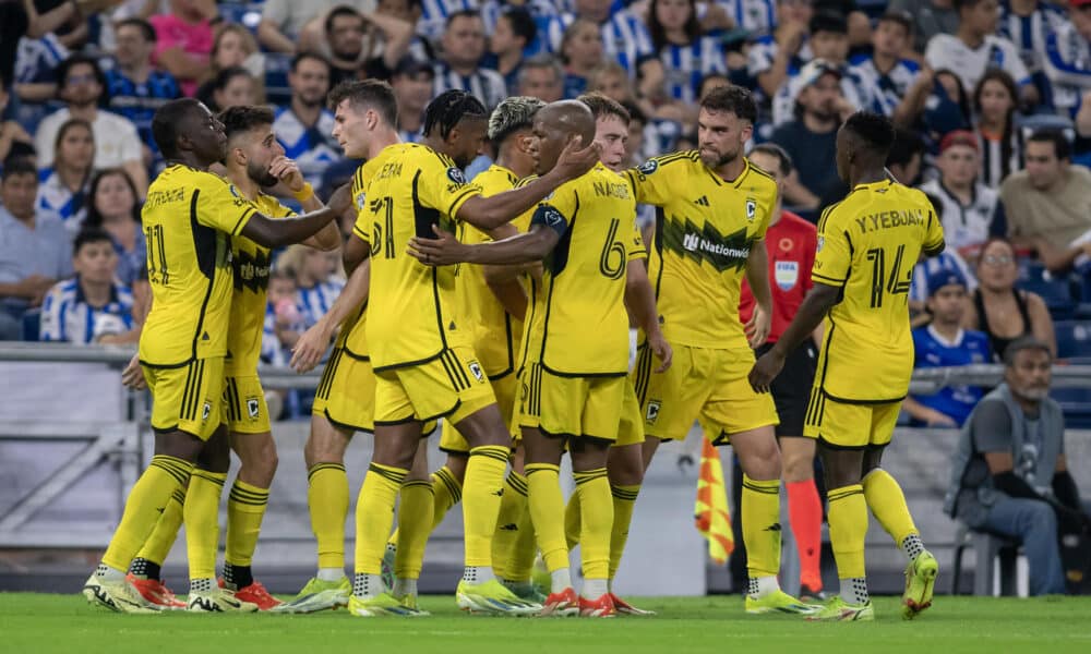 Fotografía de archivo en la que se registró una celebración de jugadores del club estadounidense de fútbol Columbus Crew. EFE/Miguel Sierra