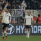 Vicente Pizarro, de Colo Colo, celebra el gol que le dio el triunfo a su equipo ante el Junior colombiano, este martes, en la ida de octavos de final de la Copa Libertadores en el estadio Monumental de Chile. EFE/ Elvis González