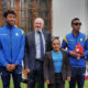 Fotografía de archivo, tomada el pasado 17 de abril, en la que se registró al ministro de Deporte de Ecuador, Andrés Guschmer (1-i); el embajador de Francia en Ecuador, Frédéric Desagneaux (3-i), la lanzadora de disco paralímpica Estefany López (3-d) y el fondista Jimmy Caicedo (2-d), junto a sus guías, durante la presentación de la delegación ecuatoriana que participará en los Juegos Paralímpicos de París 2024, en Quito (Ecuador). EFE/Susana Madera