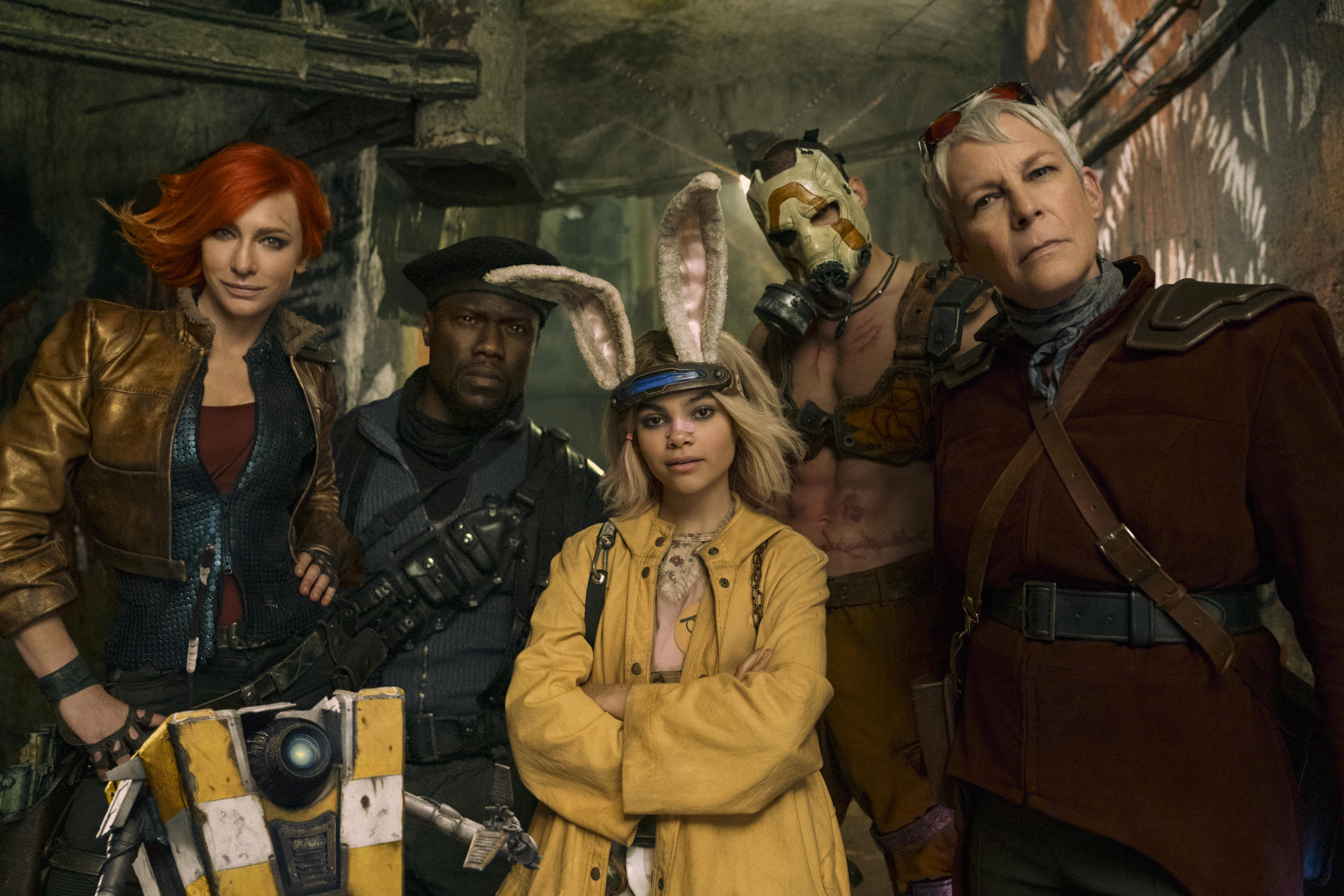 Fotografía cedida por Lionsgate de Cate Blanchett como Lilith, Kevin Hart como Roland, Ariana Greenblatt como Tiny Tina, Florian Munteanu como Krieg y Jamie Lee Curtis como Tannis en la película Borderlands. EFE/ Katalin Vermes/Lionsgate