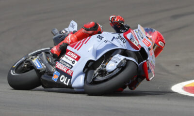 El piloto español de MotoGP Marc Márquez durante la carrera "sprint" del Gran Premio de Aragón, duodécima cita de los Mundiales de motociclismo de velocidad, este sábado en el circuito MotorLand de Alcañiz (Teruel). EFE/Javier Cebollada