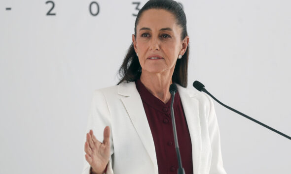 La futura presidenta de México, Claudia Sheinbaum Pardo, habla durante una conferencia de prensa en la Ciudad de México (México). Fotografía de archivo. EFE/Isaac Esquivel