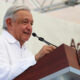 Fotografía cedida por la Presidencia de México del mandatario mexicano, Andrés Manuel López Obrador, durante una rueda de prensa en Guaymas (México). EFE/ Presidencia De México