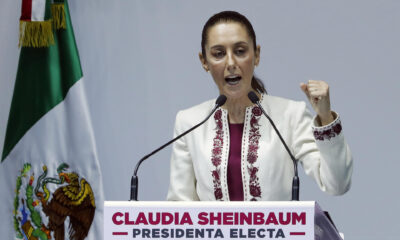 La presidenta electa de México, Claudia Sheinbaum habla este jueves durante un acto protocolario en el Teatro Metropólitan de Ciudad de México (México). EFE/Mario Guzmán