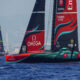 BARCELONA (ESPAÑA), 23/08/2024.- El barco neozelandés Emirates Team New Zealand (d) y el barco británico INEOS Britannia , durante la segunda jornada de la tercera y última regata preliminar, el inicio de la 37ª Copa del América, una de las ediciones más igualadas de la historia que se disputa en aguas de Barcelona. EFE/ Siu Wu