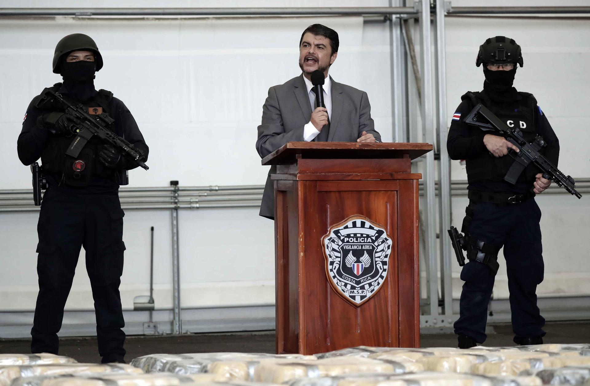 Fotografía de archivo del ministro de Seguridad Pública de Costa Rica, Mario Zamora. EFE/ Jeffrey Arguedas