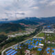 Fotografía donde se observan las instalaciones de la empresa minera Ecuacorriente, este jueves, en Tundayme (Ecuador). EFE/ José Jácome