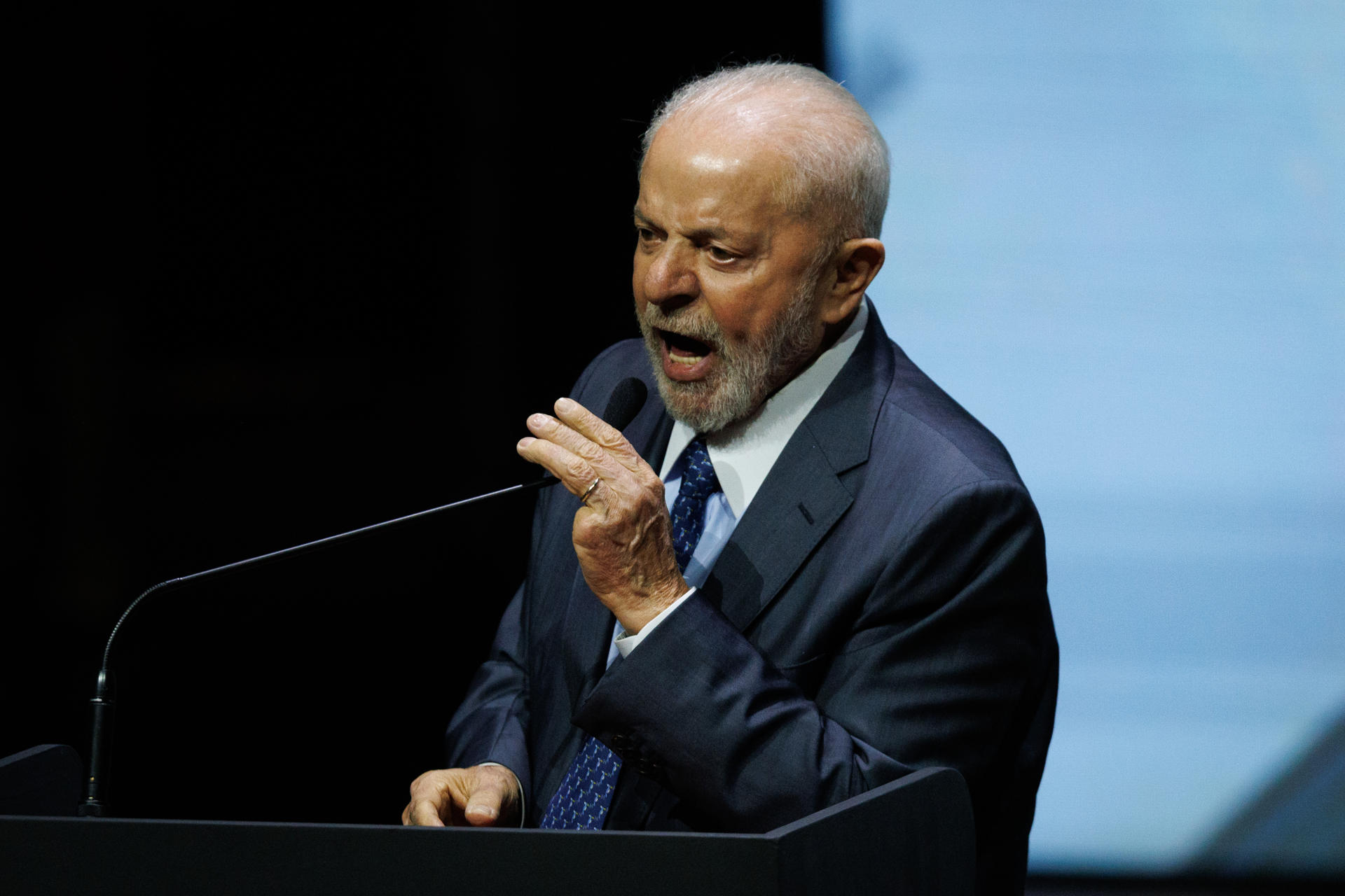 El presidente de Brasil, Luiz Inácio Lula da Silva, habla en la ceremonia de inauguración de la 27ª Bienal Internacional del Libro de São Paulo, que este año tiene a Colombia como país invitado de honor, este jueves en Sao Paulo (Brasil). EFE/ Isaac Fontana