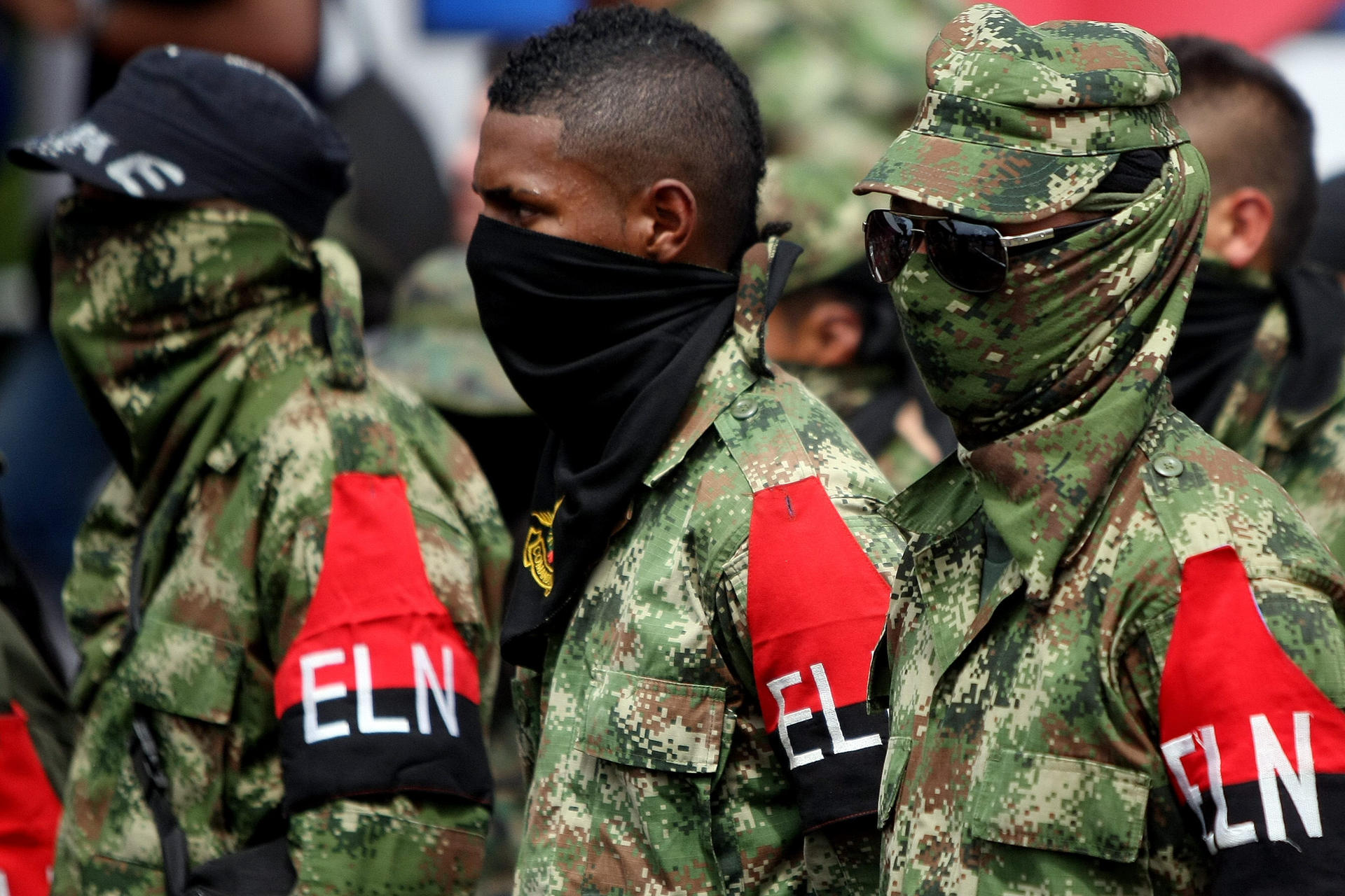 Fotografía de archivo que muestra a integrantes de ELN. EFE/Christian Escobar Mora ARCHIVO