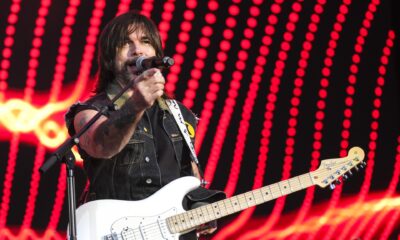 Fotografía de archivo del cantante colombiano Juanes, durante el concierto que ofreció en Las Palmas de Gran Canaria. EFE/Ángel Medina G.