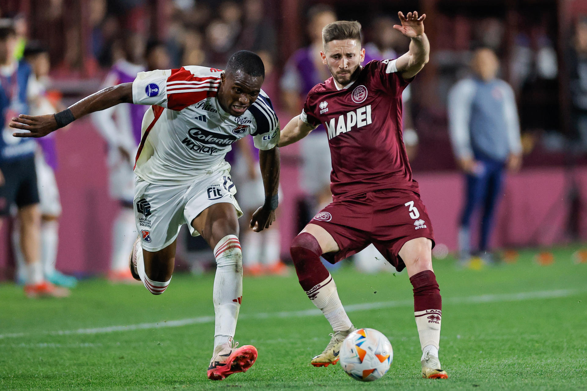 Lanús cedió un empate a Independiente Medellín el 18 de septiembre y este día 25 en Colombia jugarán el partido de vuelta por un cupo en las semifinales de la Copa Sudamericana. EFE/ Juan Ignacio Roncoroni