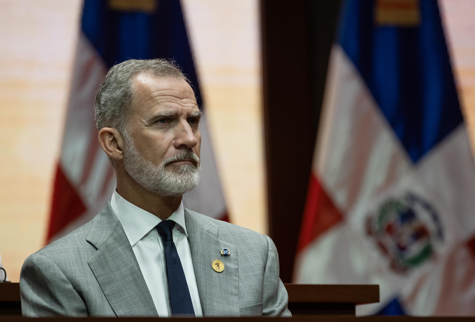 El rey Felipe VI asiste a la investidura de Luis Abinader como presidente de República Dominicana el pasado mes de agosto en el Teatro Nacional en Santo Domingo. EFE/ Orlando Barría