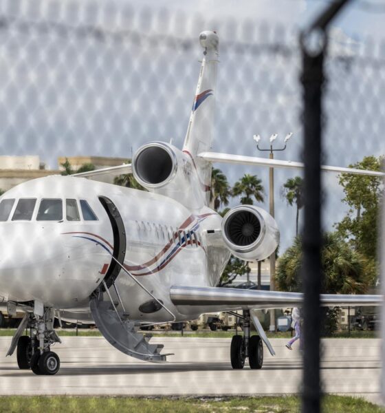 Un avión que, según las autoridades, pertenece al presidente venezolano Nicolás Maduro se encuentra en el Aeropuerto Ejecutivo de Fort Lauderdale en Fort Lauderdale, Florida, EE.UU., el 02 de septiembre de 2024. EFE/EPA/Cristobal Herrera-Ulashkevich