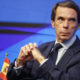 El expresidente del Gobierno español, José María Aznar, habla durante una conferencia este lunes, en la Asociación Comercial de São (Brasil). EFE/ Sebastiao Moreira