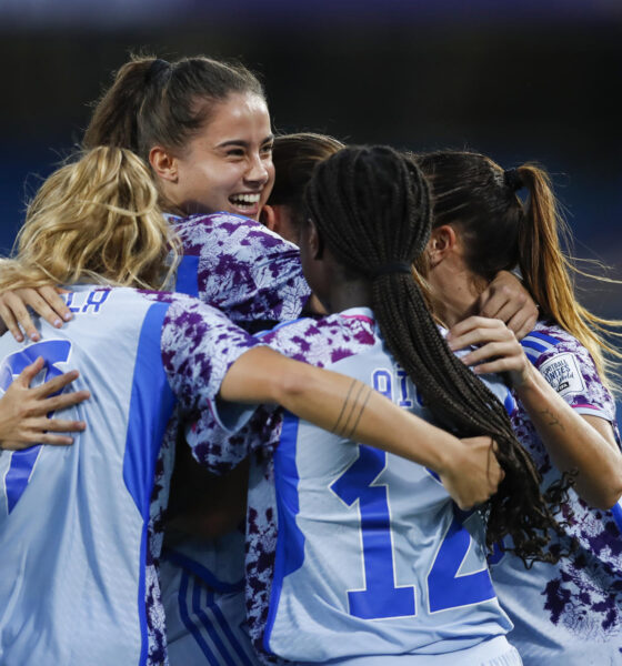 Jugadoras de España celebran un gol en un partido del grupo C de la Copa Mundial Femenina sub-20. EFE/ Ernesto Guzmán