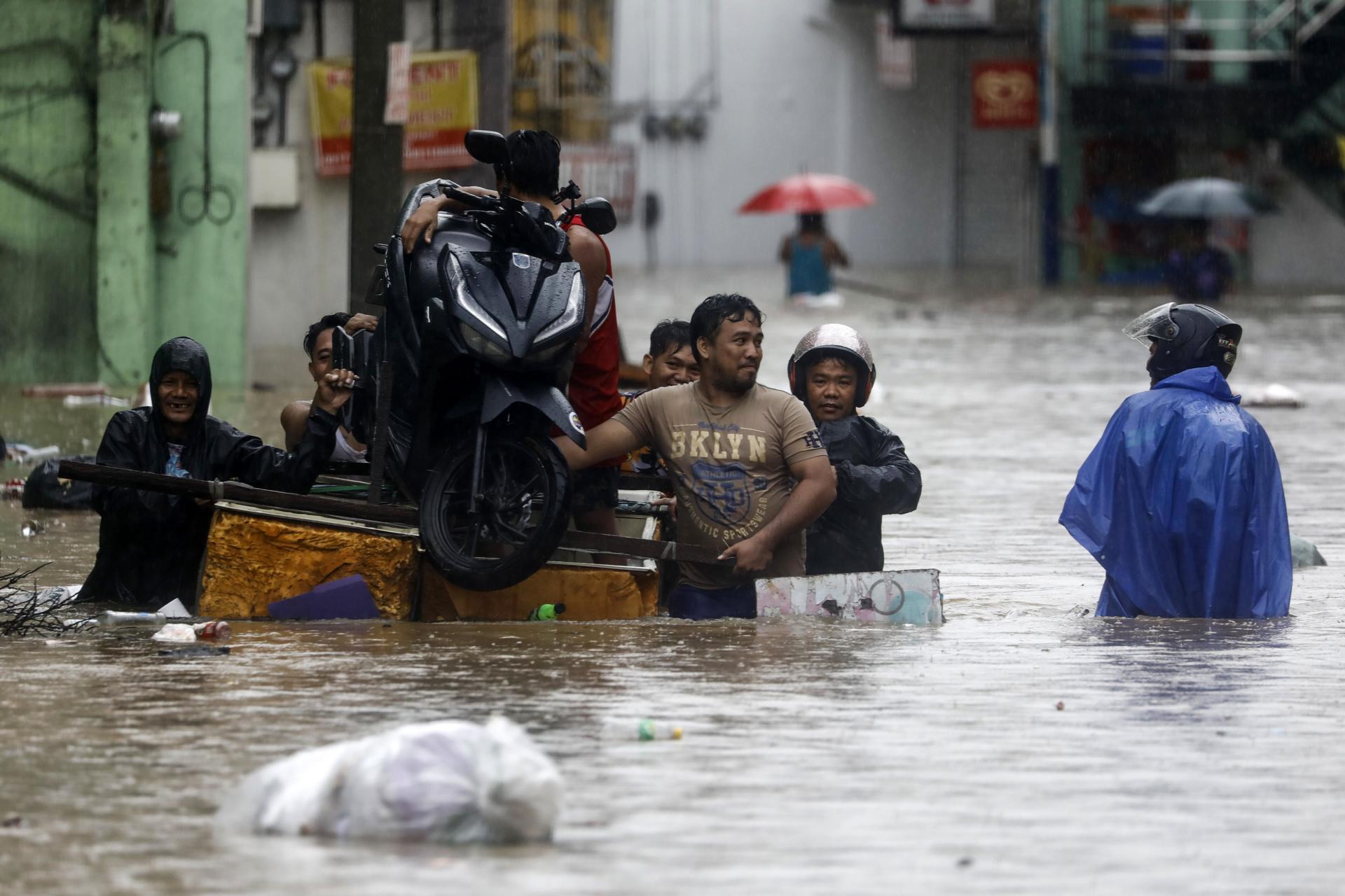 Inundaciones en Filipinas por la tormenta Yagi.
EFE/EPA/ROLEX DELA PENA