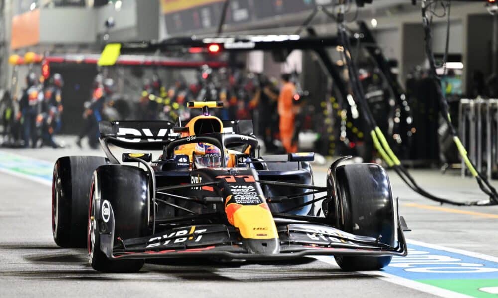 El inglés Lando Norris (McLaren), en el circuito de Singapur. EFE/EPA/MOHD RASFAN / POOL