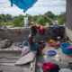 Fotografía del 25 de septiembre de 2024 de una mujer en un refugio en Puerto Príncipe (Haití). EFE/ Johnson Sabin