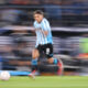 Juan Fernando Quintero de Racing controla un balón en el partido de vuelta de cuartos de final de la Copa Sudamericana. EFE/ Juan Ignacio Roncoroni