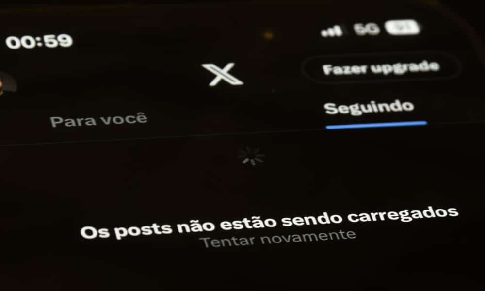 Fotografía de un celular que muestra la aplicación de la red social X después de haber dejado de funcionar en Brasil debido a un bloqueo impuesto por el Supremo Tribunal Federal. EFE/ Isaac Fontana