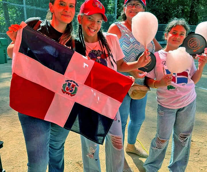 Festival Dominicano unió a decenas