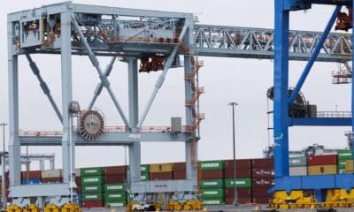 Fotografía de archivo de contenedores en el Terminal de Contenedores Conley en Boston (EE.UU.). EFE/EPA/CJ GUNTHER