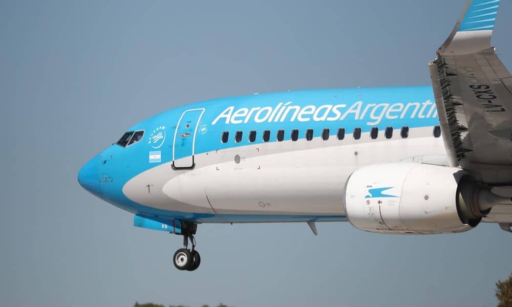 Fotografía de archivo de un avión de Aerolíneas Argentinas. EFE/ Juan Ignacio Roncoroni