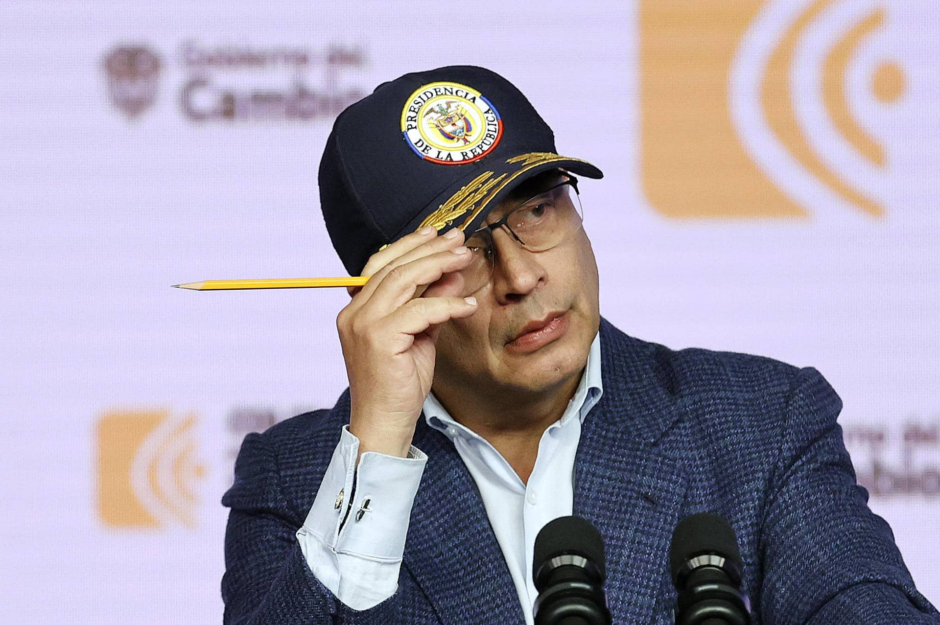 Fotografía de archivo del 30 de abril de 2024 del presidente de Colombia Gustavo Petro durante una rueda de prensa en la Casa de Nariño, en Bogotá (Colombia). EFE/ Mauricio Dueñas Castañeda