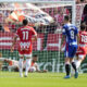 El portero del Girona P. Gazzaniaga para un penalti durante el partido de LaLiga que disputado ante el Athletic de Bilbao este domingo en el estadio de Montilivi.EFE/ David Borrat