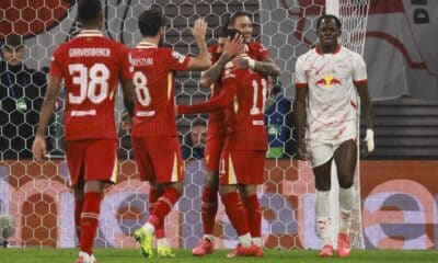 Darwin Nunez del Liverpool (C) celebra con sus compañeros tras marcar el gol del 0-1 durante el partido de la UEFA Champions League del Leipzig contra el Liverpool en Leipzig, Alemania, 23 de octubre de 2024. (Liga de Campeones, Alemania)EFE/EPA/CLEMENS BILAN