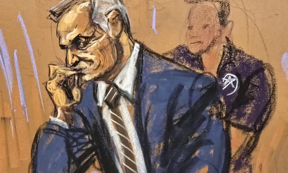 Reproducción fotográfica de un dibujo realizado por la artista Jane Rosenberg donde aparece el exsecretario de Seguridad Pública mexicano, Genaro García Luna (i), durante el juicio realizado en el Tribunal Federal de Brooklyn en Nueva York (EE. UU). Imagen de archivo. EFE/Jane Rosenberg