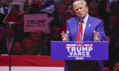 El expresidente (2017-2021) y candidato republicano a la Casa Blanca, Donald Trump, durante el mitin del domingo 27 de octubre de 2024 en el Madison Square Garden de Nueva York (EE.UU.). EFE/EPA/Sarah Yenesel