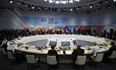 El presidente de Rusia, Vladimir Putin, pronuncia un discurso durante la reunión de formato ampliado de la cumbre BRICS en Kazán, Rusia, el 23 de octubre de 2024. La cumbre BRICS tendrá lugar del 22 al 24 de octubre. (Rusia) EFE/EPA/ALEXANDER NEMENOV / PISCINA