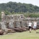 Turistas visitan el Fuerte de San Jerónimo en Colón, (Panamá). EFE/ Bienvenido Velasco